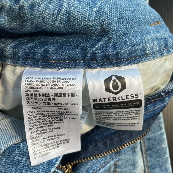 LEVIS MOM SHORTS SIZE 30 HIGH RISE RELAXED A LINE - Picture 15 of 16